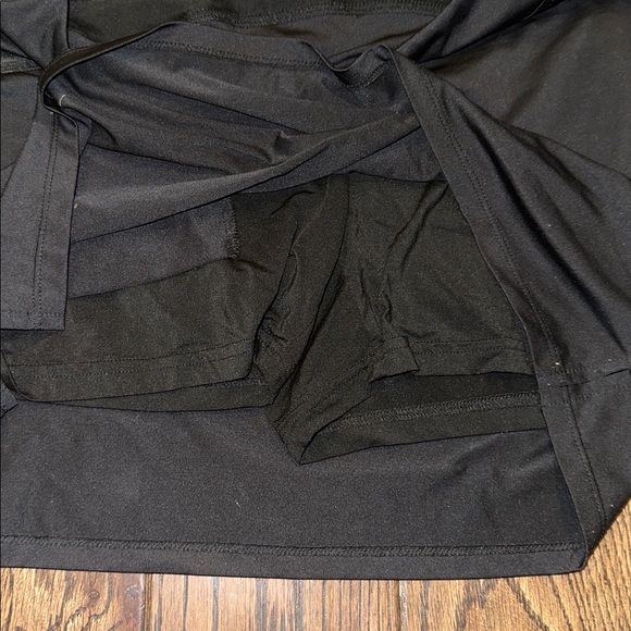RYANDREW Black athletic Skirt skort with Pocket Detail size large - Picture 3 of 4
